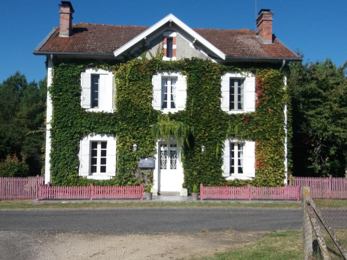 Les Eygletieres Bed & Breakfast Bourriot-Bergonce Exterior photo
